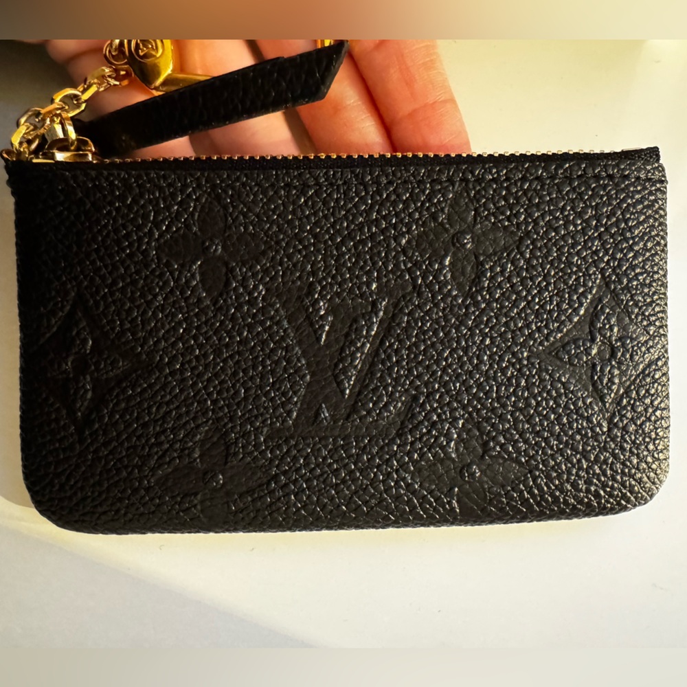 Louis Vuitton Key Pouch - Picture 6 of 10